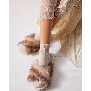 NWOT Free People x Emu Australia Mayberry Crimp Slippers